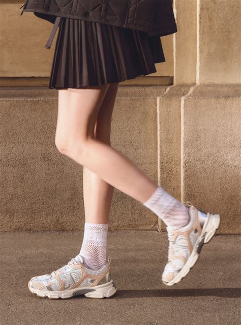 sepatu sneakers dior wanita|dior chrono sneakers.